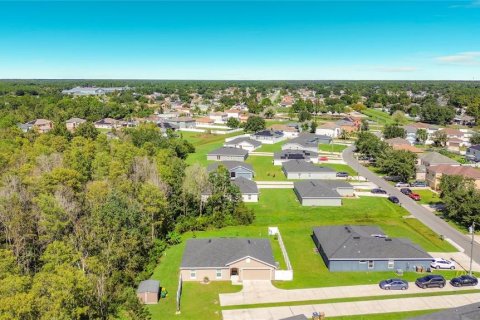 Villa ou maison à vendre à Kissimmee, Floride: 4 chambres, 152.36 m2 № 2420408 - photo 27