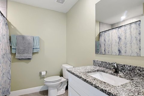 Villa ou maison à vendre à Kissimmee, Floride: 4 chambres, 152.36 m2 № 2420408 - photo 21