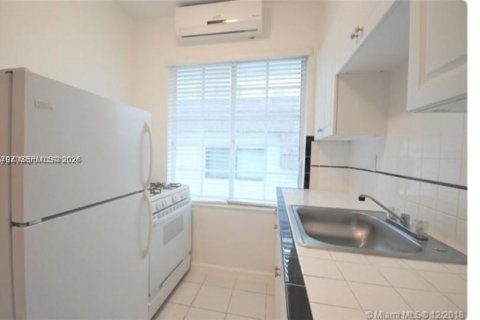 Снять в аренду квартиру в Майами-Бич, Флорида 58.06м2, № 2051265 - фото 5