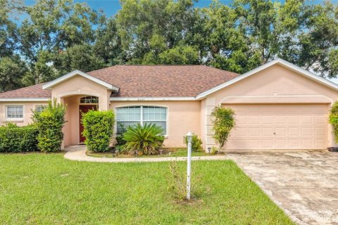 Casa en Ocala, Florida 4 dormitorios, 177.91 m2 № 2384109