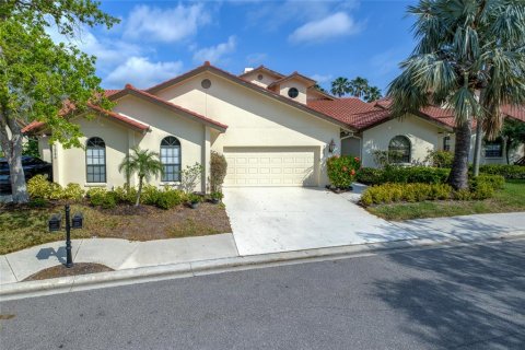 House in Sarasota, Florida 3 bedrooms, 298.68 sq.m. № 1603196 - photo 1