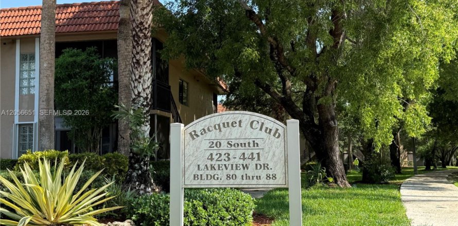 Condo à Weston, Floride, 2 chambres  № 2280823