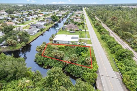 Land in Punta Gorda, Florida № 1908101 - photo 2