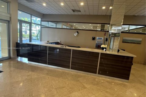 Copropriété à vendre à Sunny Isles Beach, Floride: 1 chambre, 102.56 m2 № 1940039 - photo 4