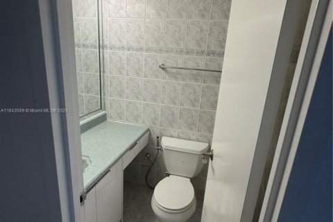 Copropriété à vendre à Sunny Isles Beach, Floride: 1 chambre, 102.56 m2 № 1940039 - photo 27