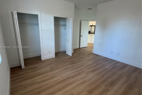 House in Lehigh Acres, Florida 3 bedrooms № 2043158 - photo 27