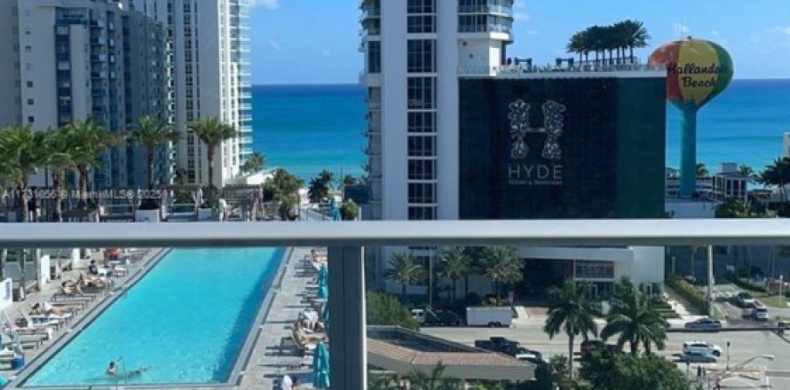 Condo à Hollywood, Floride, 1 chambre  № 1981810
