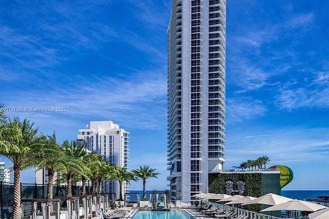 Copropriété à vendre à Hollywood, Floride: 1 chambre, 65.22 m2 № 1981810 - photo 2