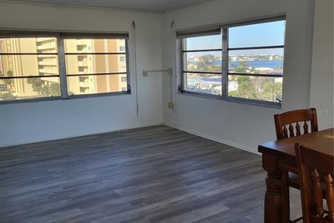 Copropriété à louer à Saint Petersburg, Floride: 2 chambres, 90.12 m2 № 2104394 - photo 2