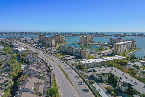 Copropriété à louer à Saint Petersburg, Floride: 2 chambres, 90.12 m2 № 2104394 - photo 19