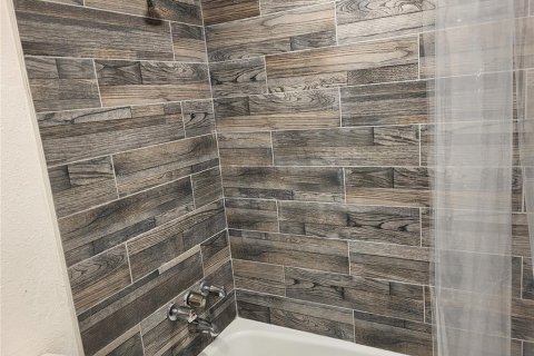 Copropriété à louer à Saint Petersburg, Floride: 2 chambres, 90.12 m2 № 2104394 - photo 11