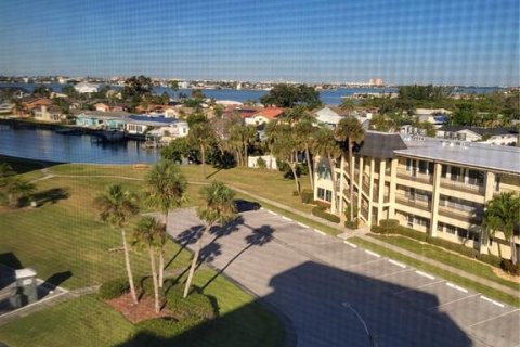 Copropriété à louer à Saint Petersburg, Floride: 2 chambres, 90.12 m2 № 2104394 - photo 7