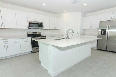 Villa ou maison à vendre à Auburndale, Floride: 4 chambres, 171.68 m2 № 1917197 - photo 4