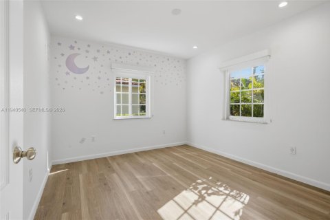House in Miami, Florida 3 bedrooms, 119.29 sq.m. № 1998410 - photo 24
