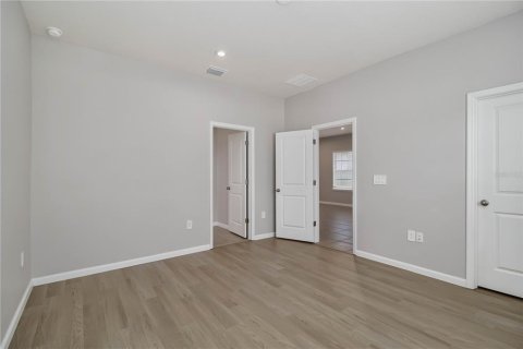 House in Lakewood Ranch, Florida 3 bedrooms, 139.45 sq.m. № 2219325 - photo 6
