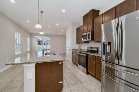 House in Lakewood Ranch, Florida 3 bedrooms, 139.45 sq.m. № 2219325 - photo 11