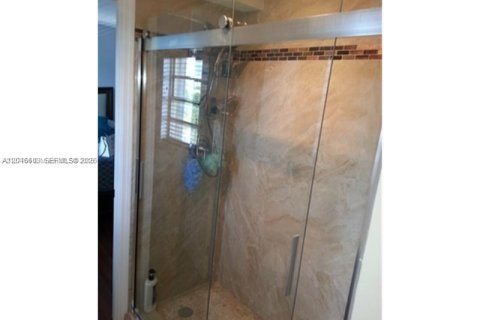 Condo in Fort Lauderdale, Florida, 2 bedrooms  № 2243121 - photo 6