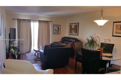 Condo in Fort Lauderdale, Florida, 2 bedrooms  № 2243121 - photo 3