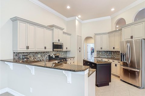 House in DeLand, Florida 4 bedrooms, 238.67 sq.m. № 1795161 - photo 25