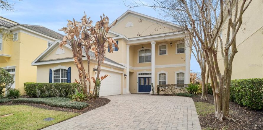 House in Four Corners, Florida 5 bedrooms, 333.15 sq.m. № 2206045