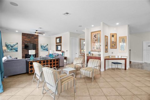 House in Four Corners, Florida 5 bedrooms, 333.15 sq.m. № 2206045 - photo 16