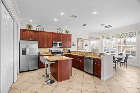 House in Four Corners, Florida 5 bedrooms, 333.15 sq.m. № 2206045 - photo 11