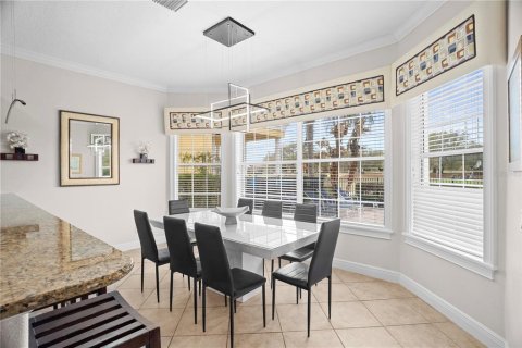House in Four Corners, Florida 5 bedrooms, 333.15 sq.m. № 2206045 - photo 14