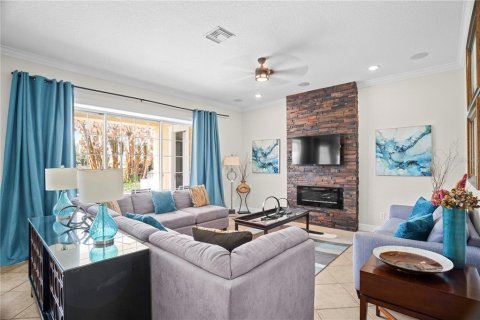 House in Four Corners, Florida 5 bedrooms, 333.15 sq.m. № 2206045 - photo 7