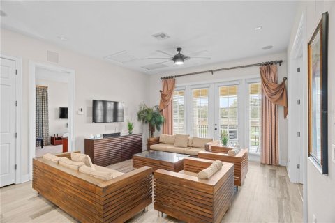 House in Four Corners, Florida 5 bedrooms, 333.15 sq.m. № 2206045 - photo 22