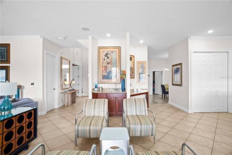 House in Four Corners, Florida 5 bedrooms, 333.15 sq.m. № 2206045 - photo 17