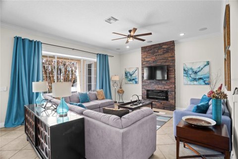 House in Four Corners, Florida 5 bedrooms, 333.15 sq.m. № 2206045 - photo 10