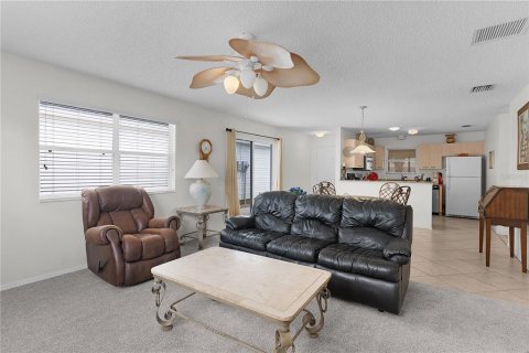Casa en venta en The Villages, Florida, 1 dormitorio, 77.39 m2 № 1757047 - foto 12