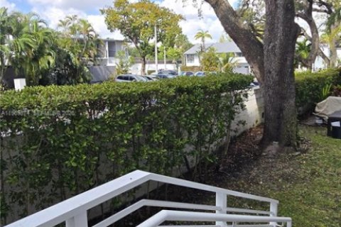 Condominio en alquiler en Miami, Florida, 3 dormitorios, 118.45 m2 № 2030718 - foto 28