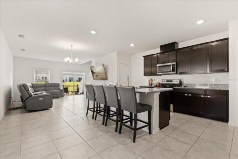 Townhouse in Davenport, Florida 3 bedrooms, 146.6 sq.m. № 1757278 - photo 7