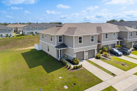 Townhouse in Davenport, Florida 3 bedrooms, 146.6 sq.m. № 1757278 - photo 19