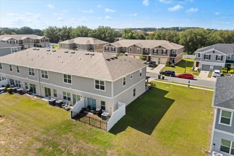 Townhouse in Davenport, Florida 3 bedrooms, 146.6 sq.m. № 1757278 - photo 17