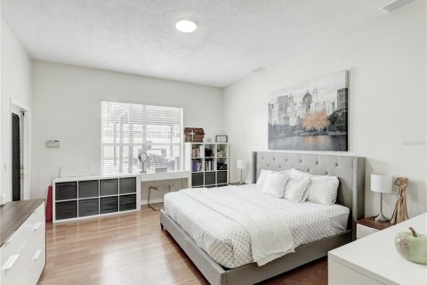 Casa en venta en Orlando, Florida, 5 dormitorios, 290.97 m2 № 1722319 - foto 14