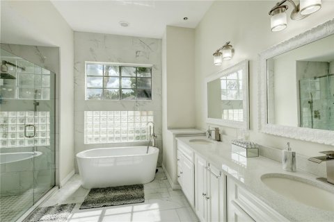 Casa en venta en Orlando, Florida, 5 dormitorios, 290.97 m2 № 1722319 - foto 15