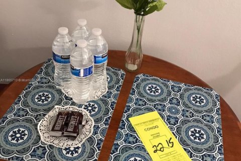 Condominio en venta en Hallandale Beach, Florida, 1 dormitorio, 29.73 m2 № 1979310 - foto 7