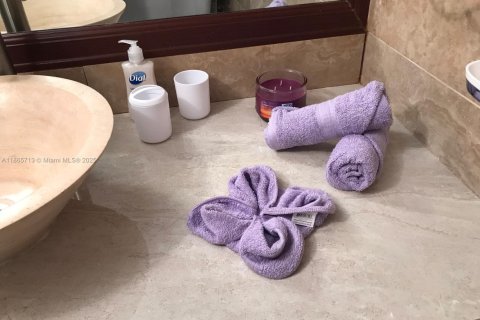 Condominio en venta en Hallandale Beach, Florida, 1 dormitorio, 29.73 m2 № 1979310 - foto 10