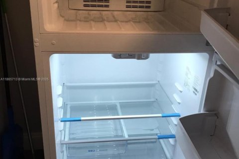 Condominio en venta en Hallandale Beach, Florida, 1 dormitorio, 29.73 m2 № 1979310 - foto 6