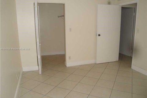 Снять в аренду кондоминиум в Санни-Айлс-Бич, Флорида 1 спальня, 59.46м2, № 1965921 - фото 7