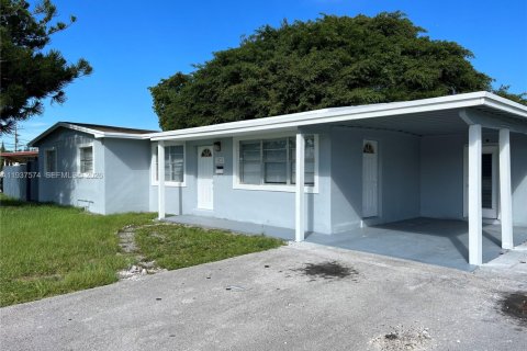 Villa ou maison à Oakland Park, Floride 3 chambres, 106.28 m2 № 2152600