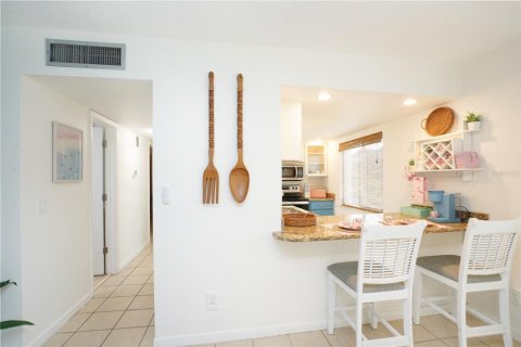 Commercial property in Indian Rocks Beach, Florida 8 bedrooms, 363.99 sq.m. № 1876825 - photo 25