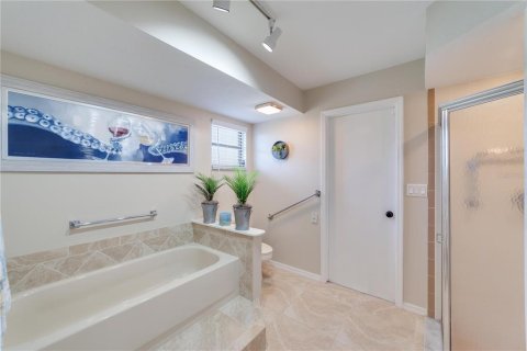 House in Port Charlotte, Florida 3 bedrooms, 152.27 sq.m. № 1650521 - photo 20