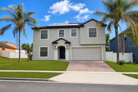 House in Davenport, Florida 5 bedrooms, 322.46 sq.m. № 2198705