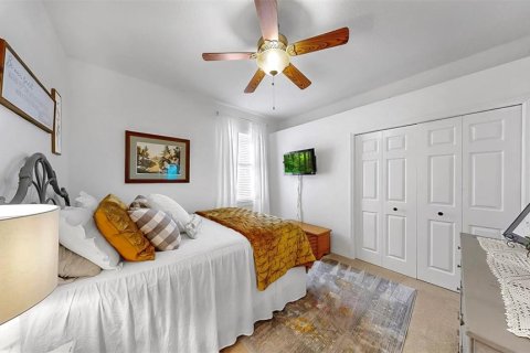 House in Valrico, Florida 5 bedrooms, 265.79 sq.m. № 1804071 - photo 30