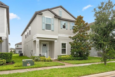 House in Winter Garden, Florida 4 bedrooms, 204.76 sq.m. № 1822938 - photo 2