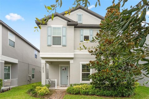 House in Winter Garden, Florida 4 bedrooms, 204.76 sq.m. № 1822938 - photo 1