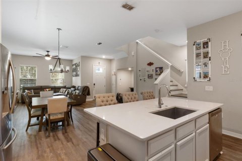 House in Winter Garden, Florida 4 bedrooms, 204.76 sq.m. № 1822938 - photo 15